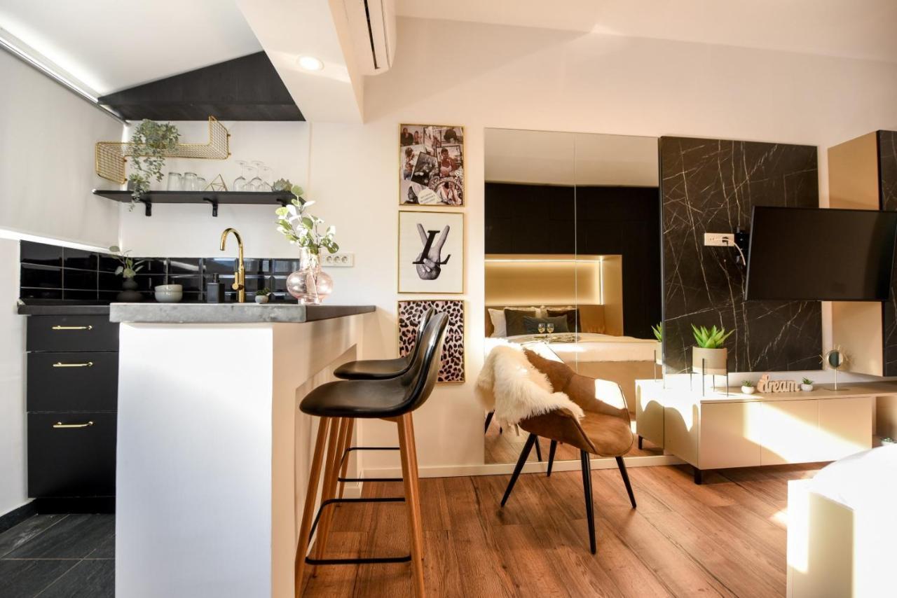 Calea Victoriei Modern Studio - Escape In The City Center Bükreş Dış mekan fotoğraf